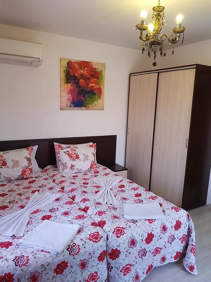 Family Aparthotel Vintegra 3*, Burgas